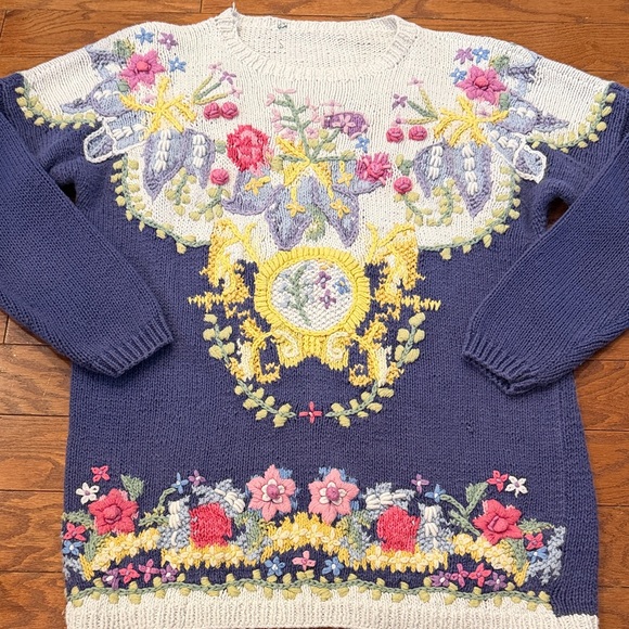 Jennifer Reed Sweaters - Vintage Floral Embroidered Women's Sweater - Blue and White. Hand knit